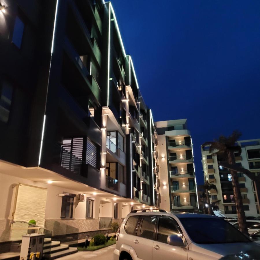 Zen Garden Apartament De Lux Nou Pe Malul Marii コンスタンツァ エクステリア 写真