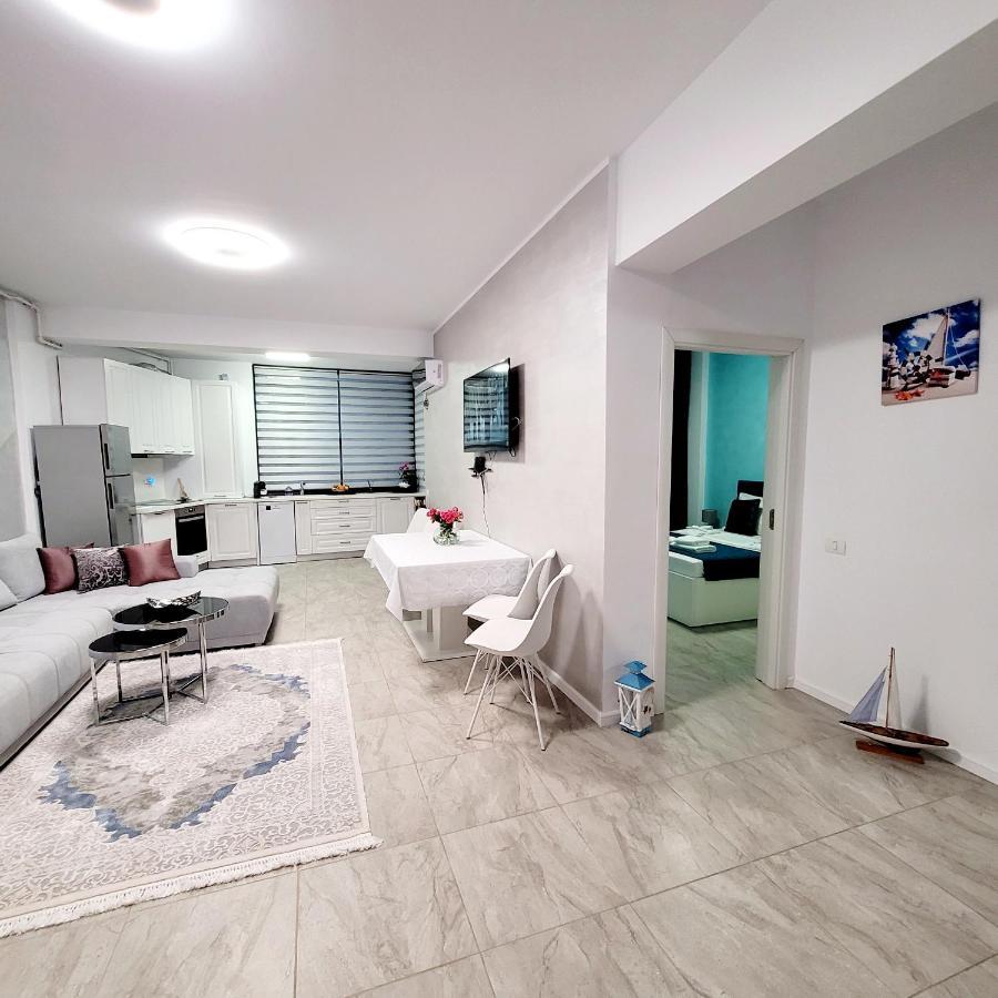 Zen Garden Apartament De Lux Nou Pe Malul Marii コンスタンツァ エクステリア 写真