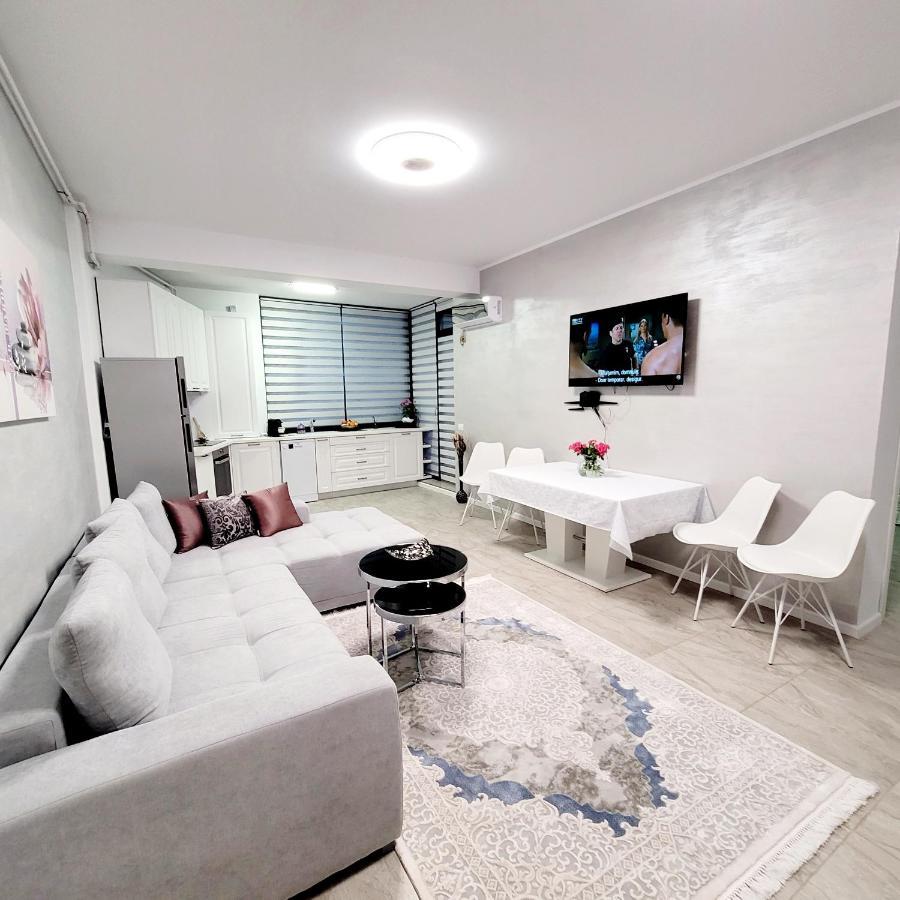 Zen Garden Apartament De Lux Nou Pe Malul Marii コンスタンツァ エクステリア 写真