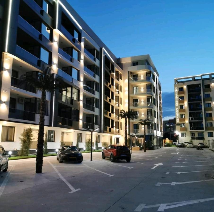 Zen Garden Apartament De Lux Nou Pe Malul Marii コンスタンツァ エクステリア 写真