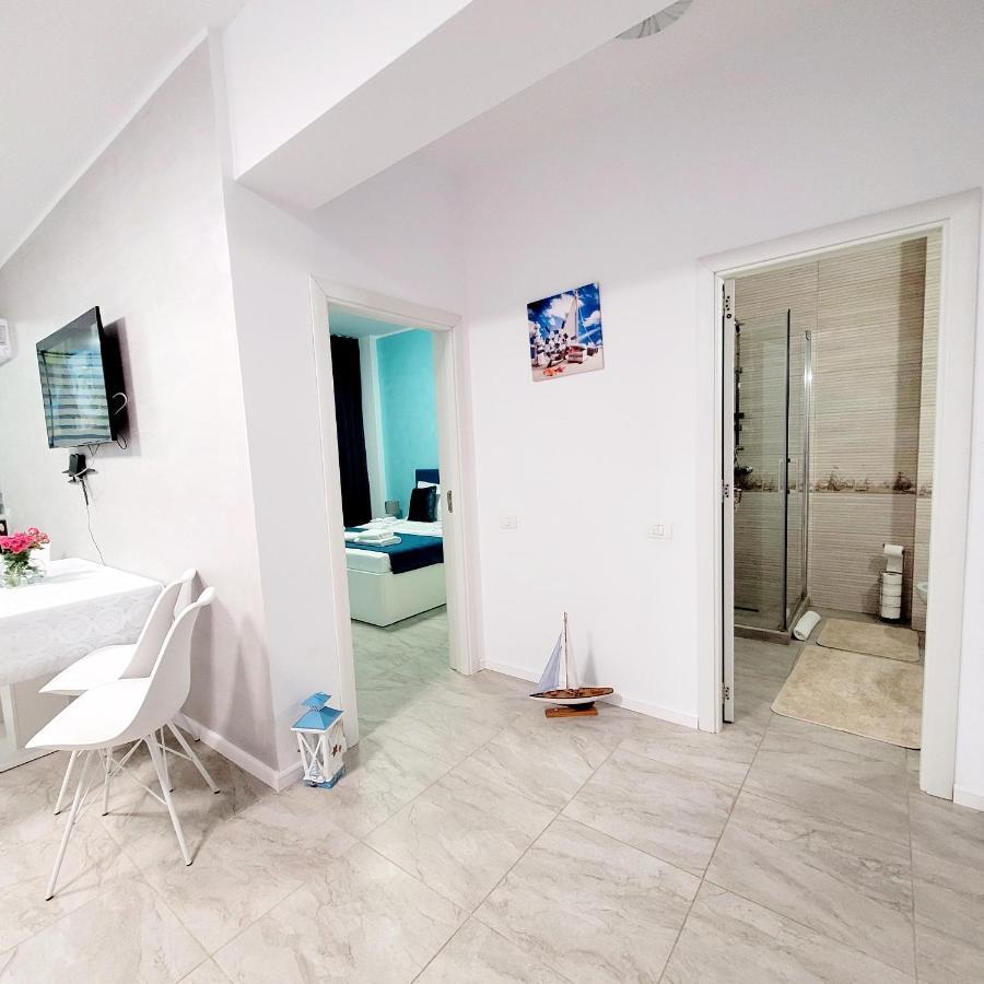 Zen Garden Apartament De Lux Nou Pe Malul Marii コンスタンツァ エクステリア 写真